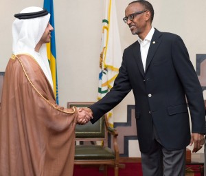Le Président Kagame recevant le ministre des affaires étrangères des EAU (Photo PPU)