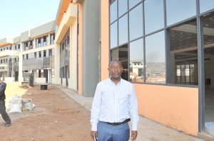 André Bitwayiki, à la tête de la Fédération du  secteur privé dans la ville de Kigali, fier de cet investissement (Photo Gérard Rugambwa)