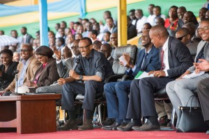Lors de ses visites à la population, le Chef de l'Etat donne le ton à la Bonne gouvernance en donnant des réponses à leurs préoccupations (Photo PPU)
