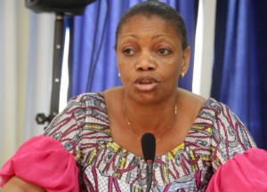 Eve Bazaiva accuse la majorité de chercher à user de la corruption pendant les élections (Photo archives)
