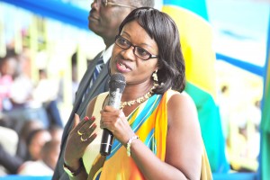 Monique Mukaruliza veut promouvoir l'investissement local (Photo James R)