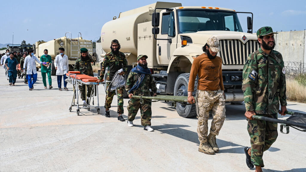 Plus de 800 morts et 2 700 blessées dans un séisme en Afghanistan