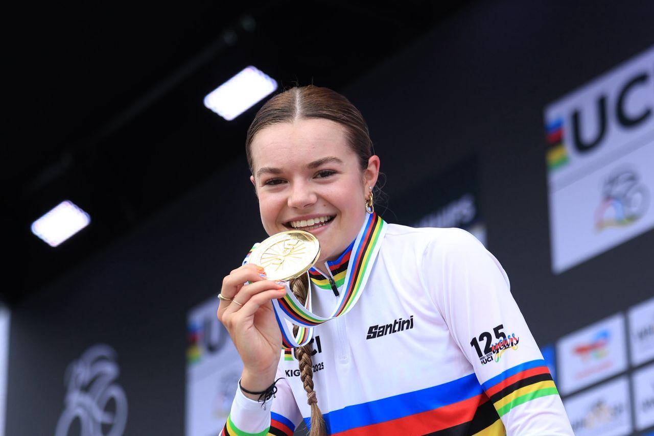 Mondiaux de cyclisme : Megan Arens remporte la médaille d’or en contre-la-montre féminin U19