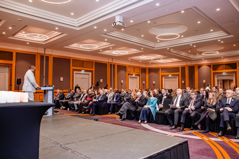 Pologne : l’ambassade du Rwanda rend hommage à ceux qui ont refusé d’abandonner les Tutsi pendant le génocide