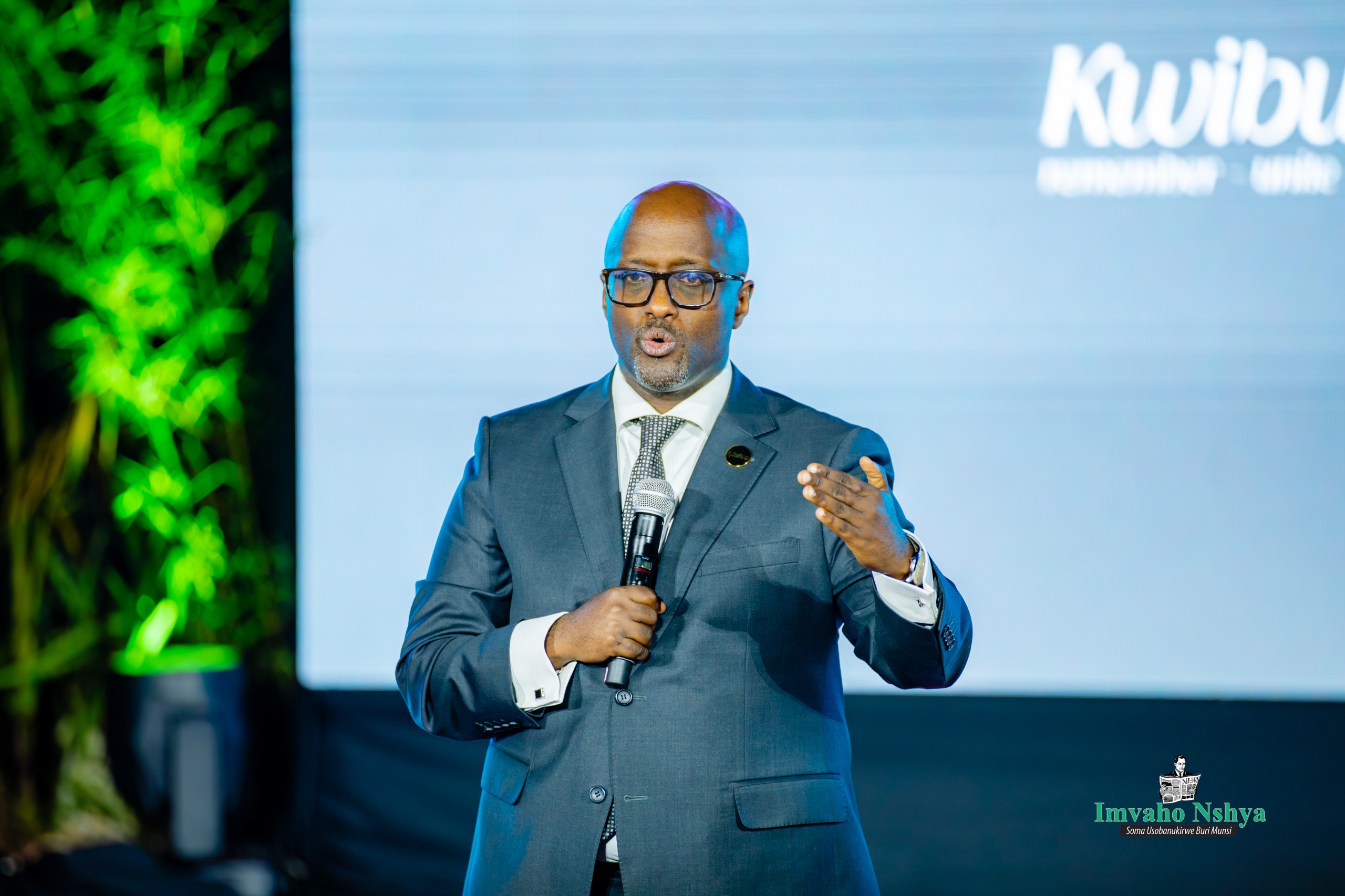 #Kwibuka32: le ministre Nduhungirehe exhorte les jeunes à éviter les divisions