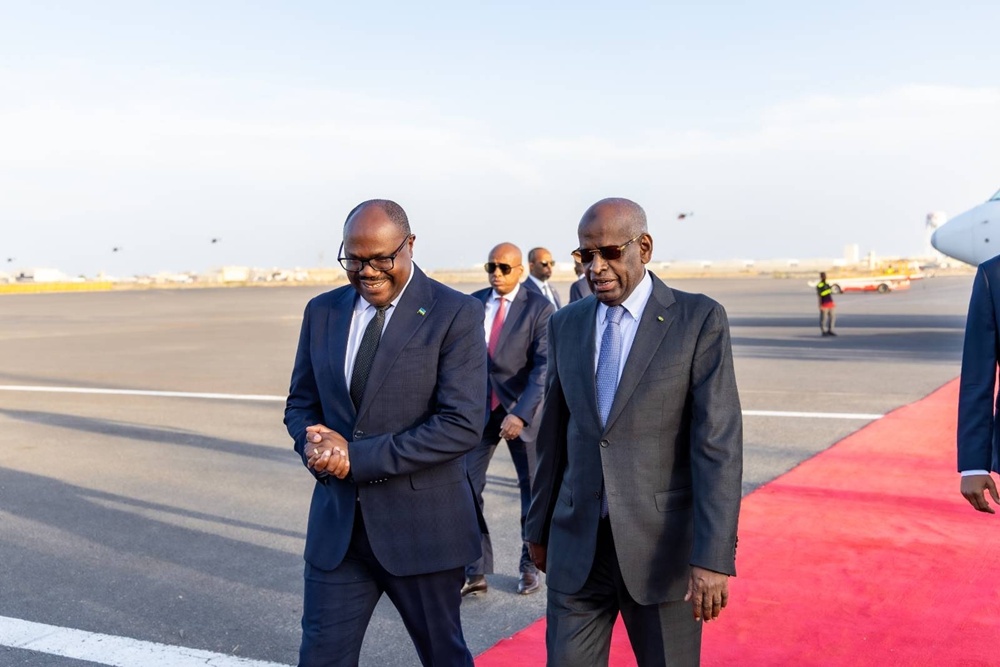 Le premier ministre Dr. Nsengiyumva prend part à la cérémonie de prestation de serment du président de Djibouti